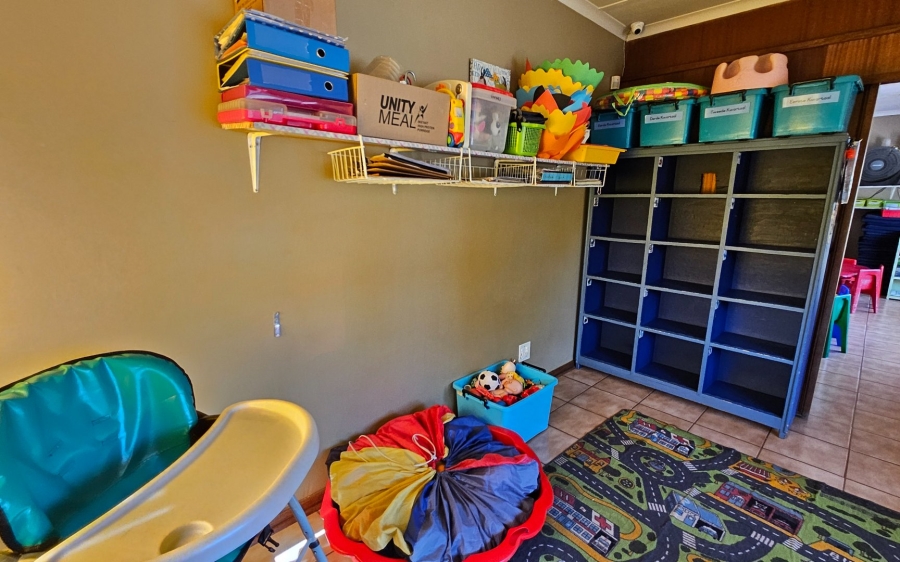 6 Bedroom Property for Sale in Potchefstroom North North West